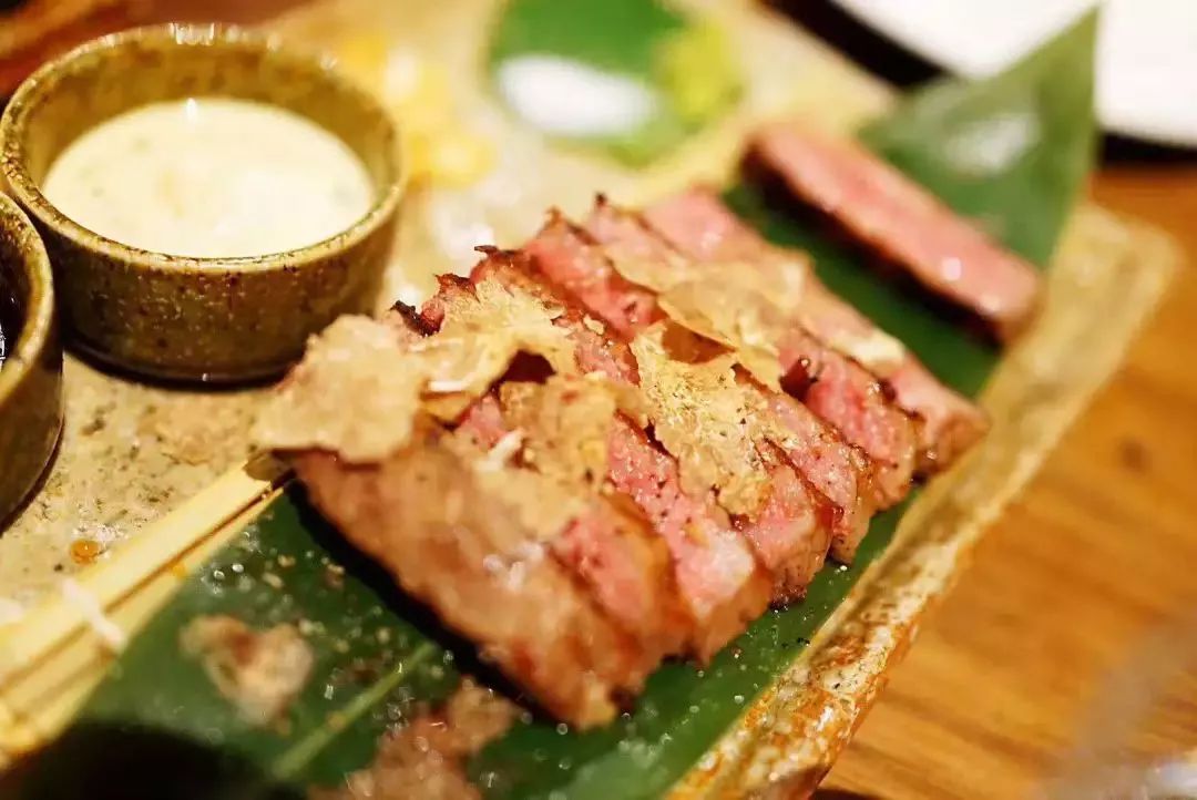探索香港综合正料，美食、文化与创新的完美融合