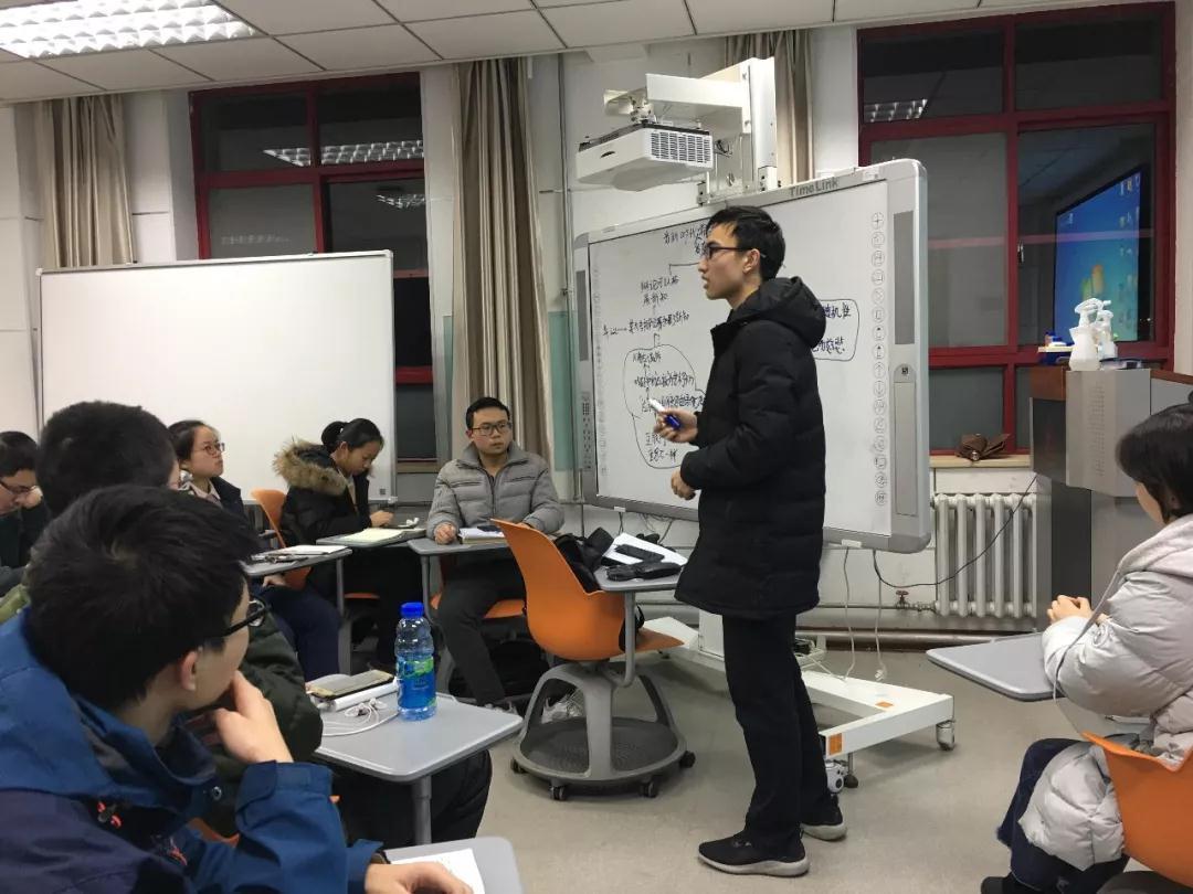 快乐十分钟，教学反思与课堂创新的探索