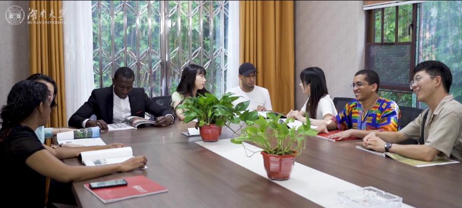 天下彩与香港免费资料的深度解析天下彩与香港免费资料百度百科