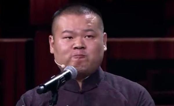 岳云鹏秋裤门事件，笑料背后的温暖与反思岳云鹏穿裤衩