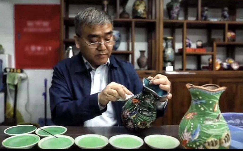 62，六不像的神秘魅力，探索四不象图的文化与艺术价值