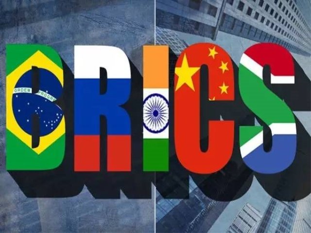 澳门免费资料挂牌大全，探索新澳门的精彩世界2025澳门正版免费全年资料大全旅游团