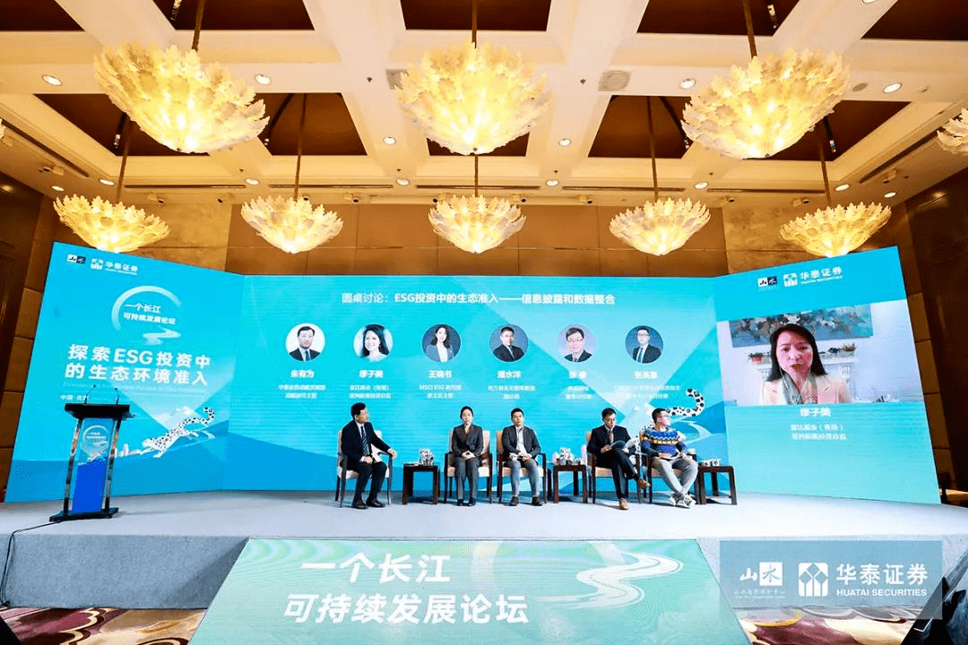 2035年香港彩票新纪元，科技与公益的融合之路—探索未来彩票业的创新模式与发展趋势（虚构内容）2021香港今天开码结果