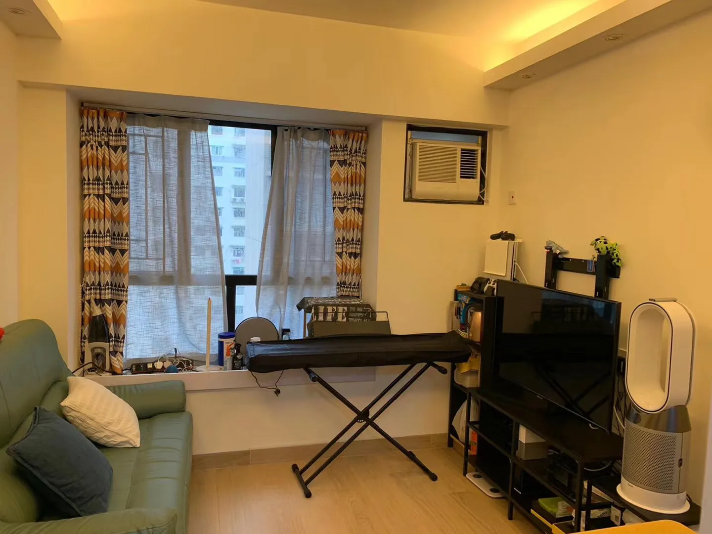 探访香港60英尺（约合18.3米）住宅的房价与魅力，从现实到梦想的距离香港房子600尺等于多少平方